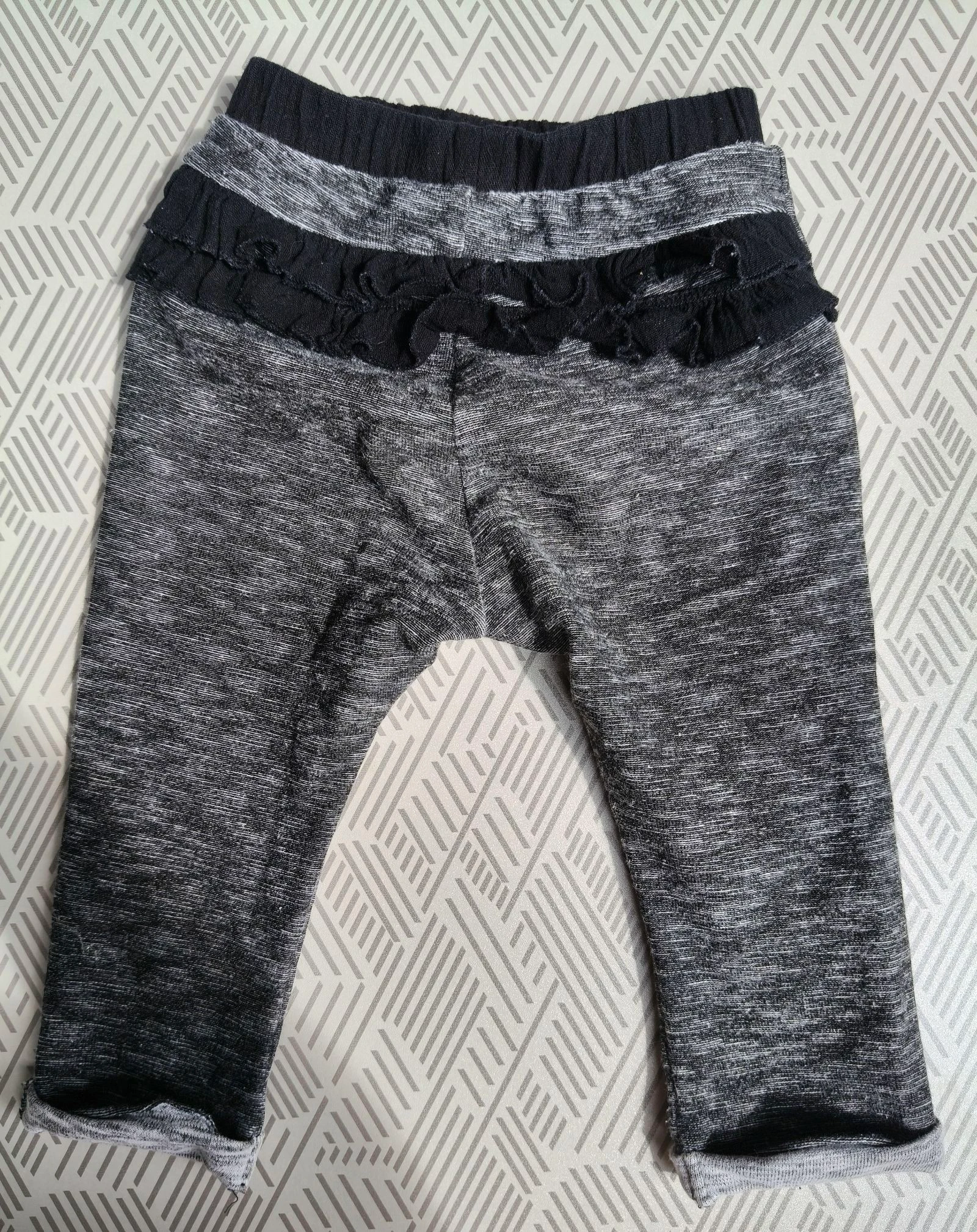 Zara girl's warm grey ruffled pants 80 cm – photo 4